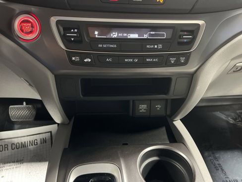 Used 2020 Honda Pilot LX image 24