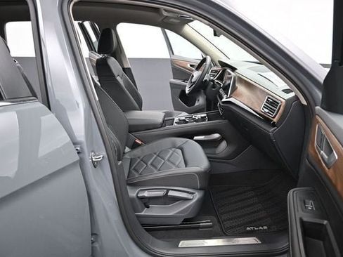 New 2026 Volkswagen Atlas SE AWD/4WD image 14