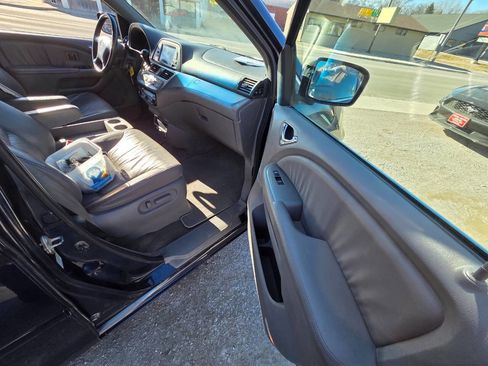Used 2010 Honda Odyssey Touring image 17