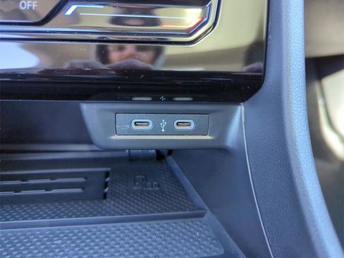 New 2026 Volkswagen Jetta SE image 33