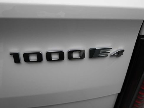 New 2025 Cadillac Escalade IQ Luxury 2 image 31