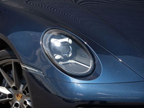Certified 2021 Porsche 911 Carrera RWD image 27