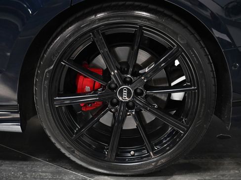 Used 2022 Audi S8 image 52