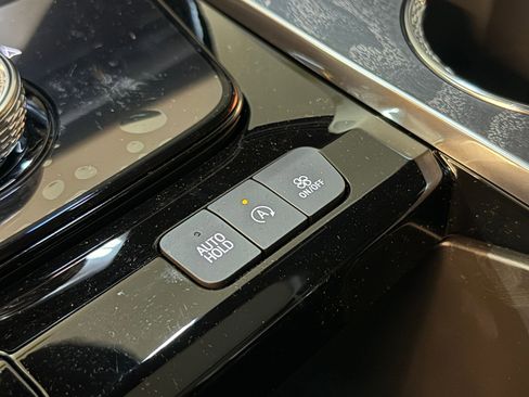 New 2026 Cadillac Escalade ESV Sport w/ LPO, ONYX Package image 41