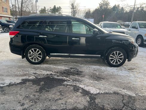 Used 2014 Nissan Pathfinder SL w/ SL Premium Package image 6