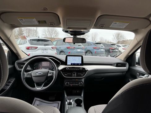 Certified 2020 Ford Escape SE image 13
