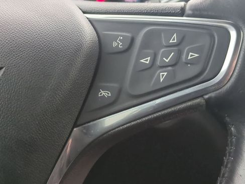 Used 2019 Chevrolet Equinox LT w/ Driver Convenience Package FWD image 23