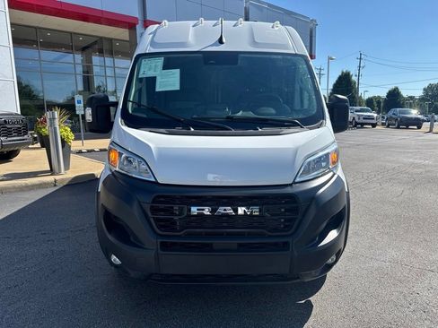 Used 2026 RAM ProMaster 2500 w/ Convenience Group FWD image 8