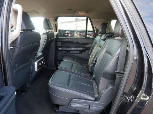 Used 2024 Ford Expedition Max XLT image 18