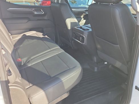 Used 2022 Chevrolet Silverado 1500 LTZ w/ LTZ Premium Package image 22