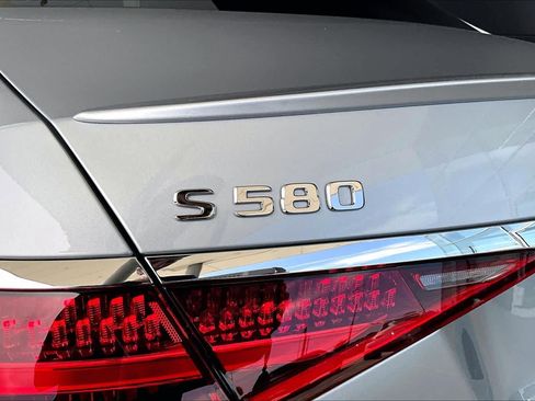 Used 2026 Mercedes-Benz S 580 4MATIC Sedan image 28
