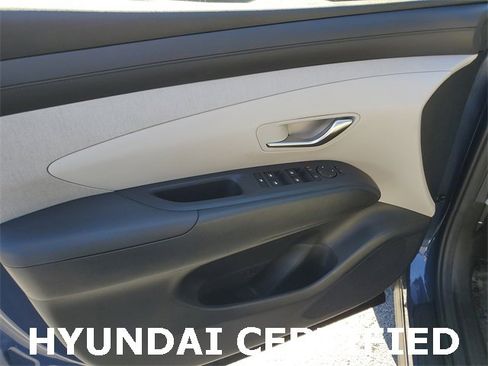 Certified 2025 Hyundai Tucson SEL image 9