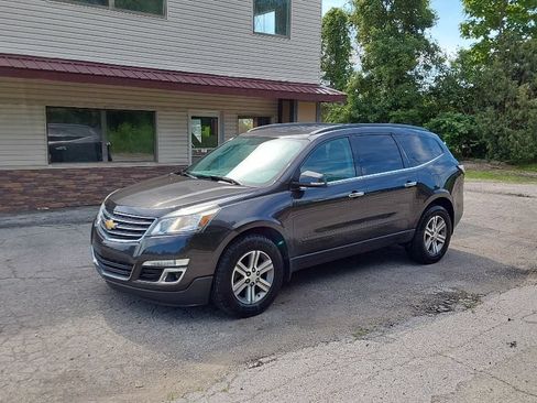 Used 2015 Chevrolet Traverse LT AWD/4WD image 3