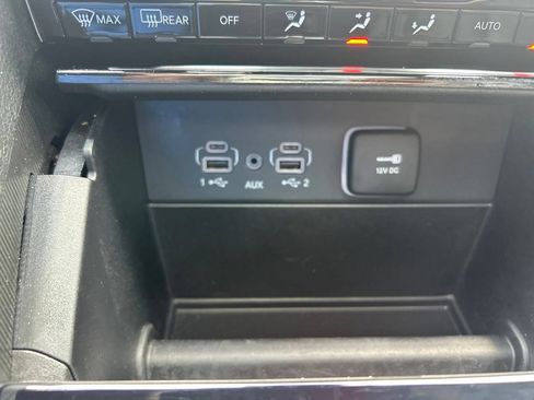 Used 2025 Jeep Grand Cherokee L Limited w/ Trailer Tow Package AWD/4WD image 42