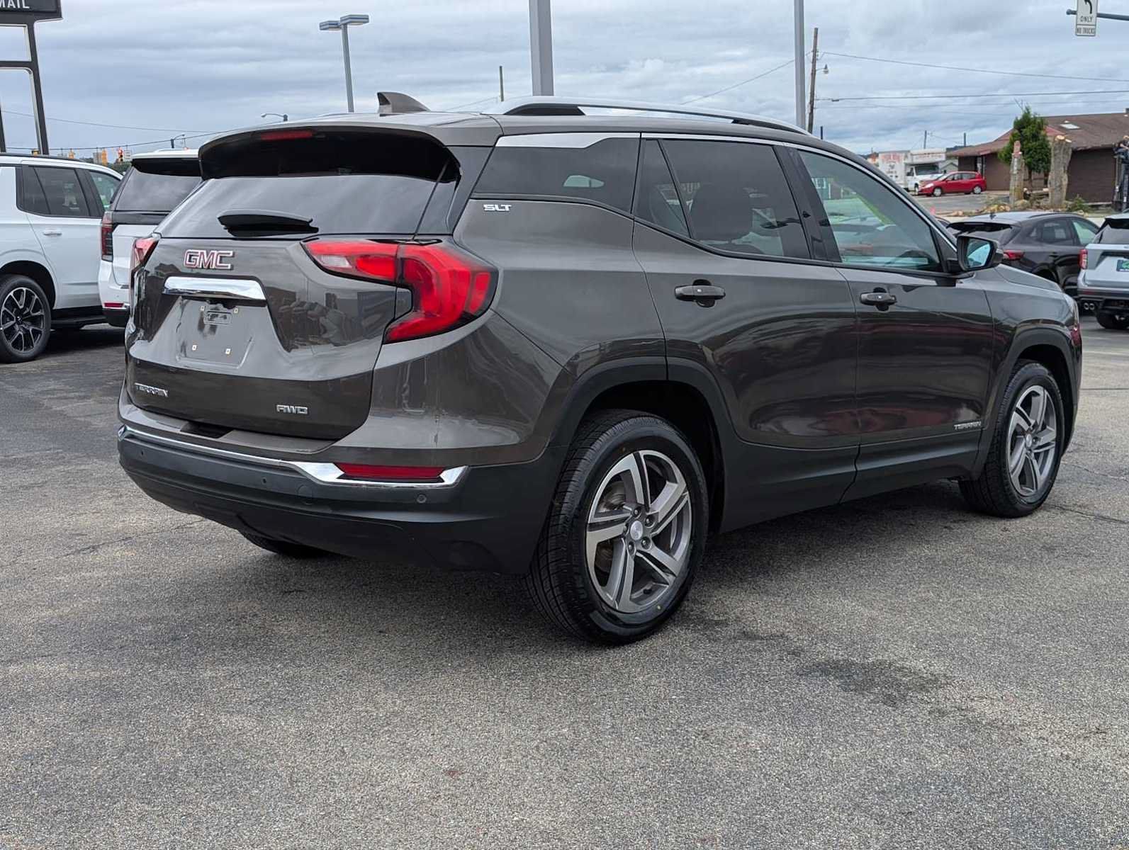 Used 2019 GMC Terrain SLT w/ Preferred Package AWD/4WD image 8