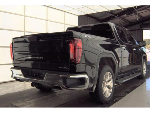 Used 2019 GMC Sierra 1500 SLT AWD/4WD image 5