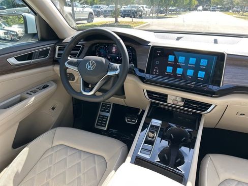 New 2026 Volkswagen Atlas SEL Premium R-Line AWD/4WD image 9