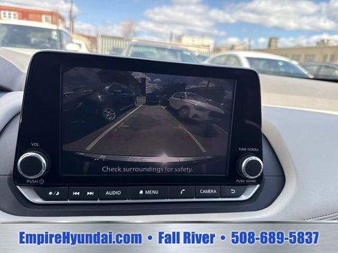 Used 2023 Nissan Rogue SV AWD/4WD image 22
