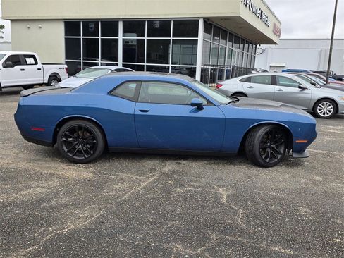 Used 2020 Dodge Challenger GT image 43