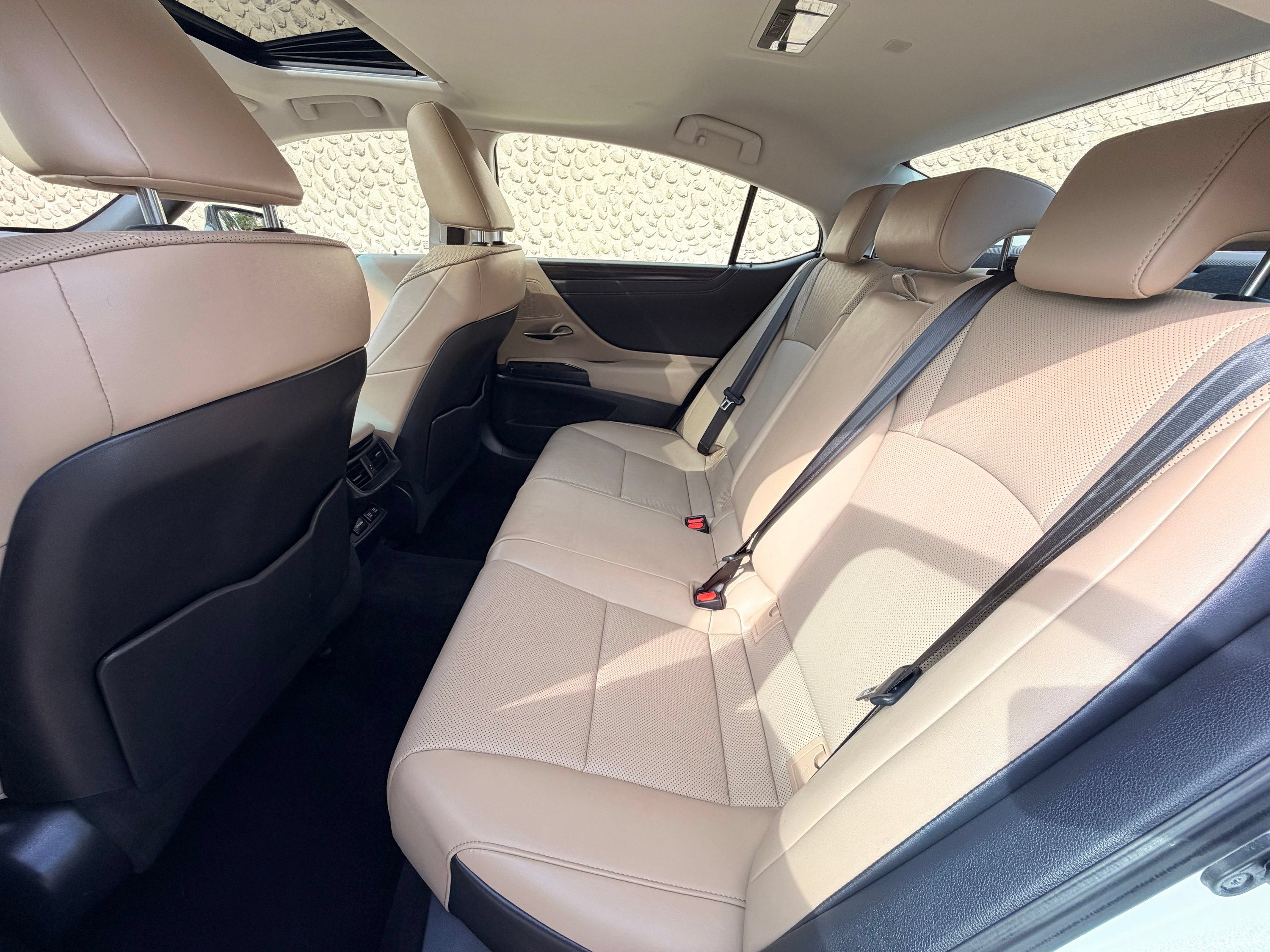 Used 2020 Lexus ES 350 w/ Premium Package FWD image 17