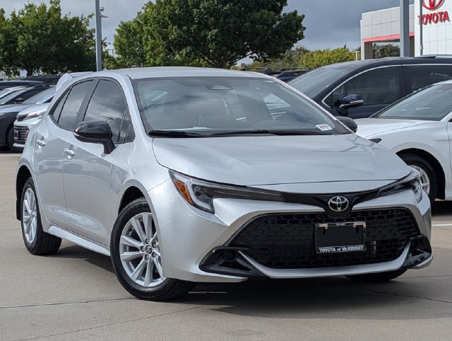 New 2027 Toyota Corolla SE w/ SE Premium Package FWD image 2