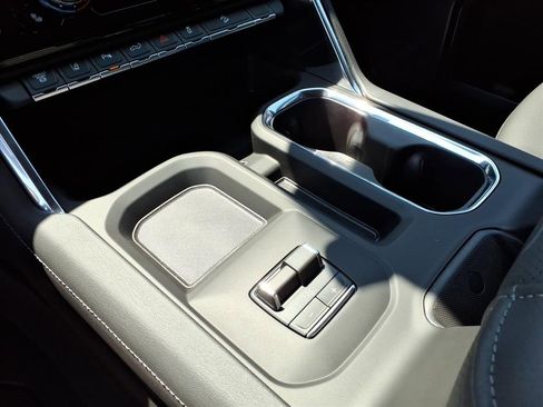 New 2026 GMC Sierra 2500 Denali w/ Denali Reserve Package image 19