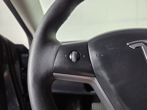 Used 2023 Tesla Model 3 Standard Range image 20