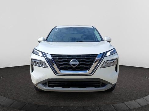 Used 2023 Nissan Rogue SV AWD/4WD image 2