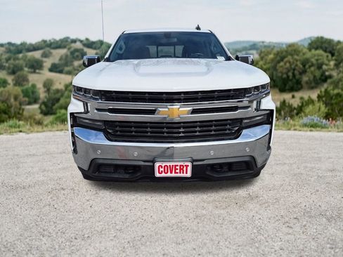 Used 2019 Chevrolet Silverado 1500 LT w/ Texas Edition AWD/4WD image 2