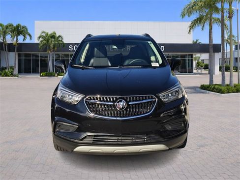 Used 2022 Buick Encore Preferred w/ Safety Package image 2
