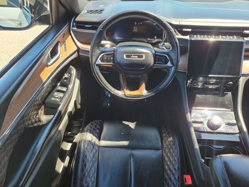 Used 2022 Jeep Grand Cherokee Summit AWD/4WD image 17