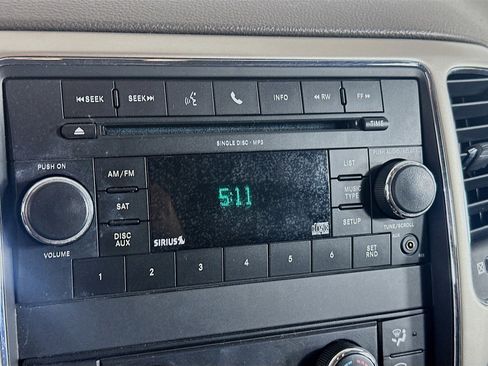 Used 2011 Jeep Grand Cherokee Laredo w/ Trailer Tow Group image 21