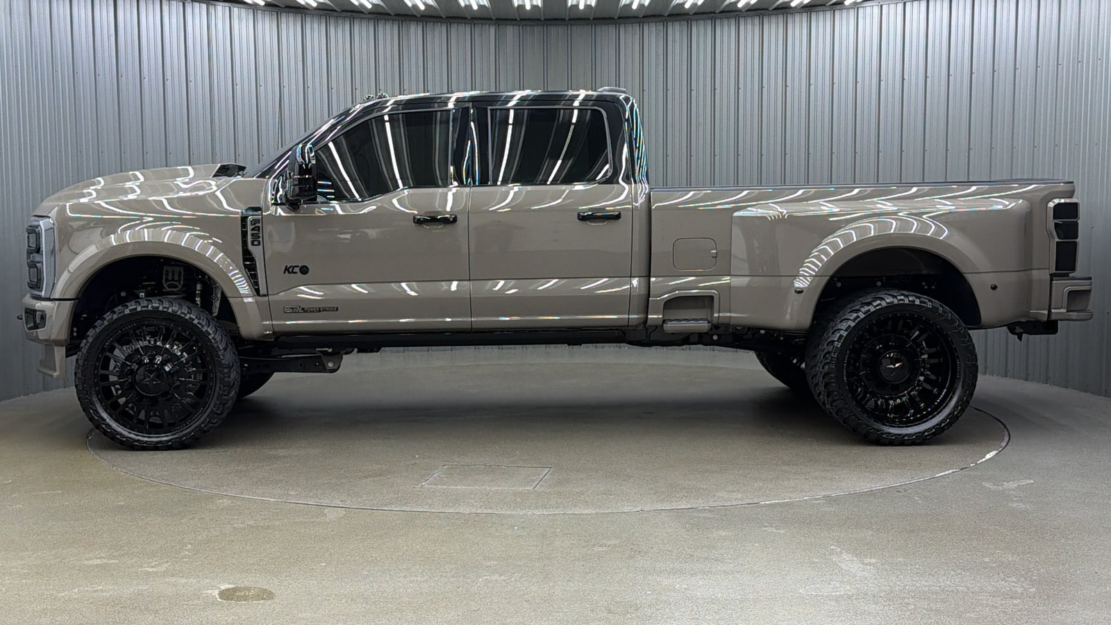 Used 2026 Ford F450 King Ranch w/ Chrome Package AWD/4WD image 2