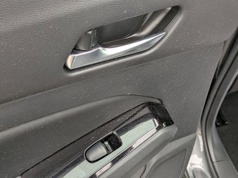 Used 2025 Nissan Altima 2.5 SR image 23