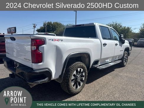 Used 2024 Chevrolet Silverado 2500 Custom w/ Custom Convenience Package AWD/4WD image 2