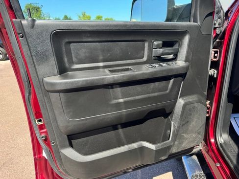 Used 2019 RAM 1500 ST w/ SXT Plus Group AWD/4WD image 12