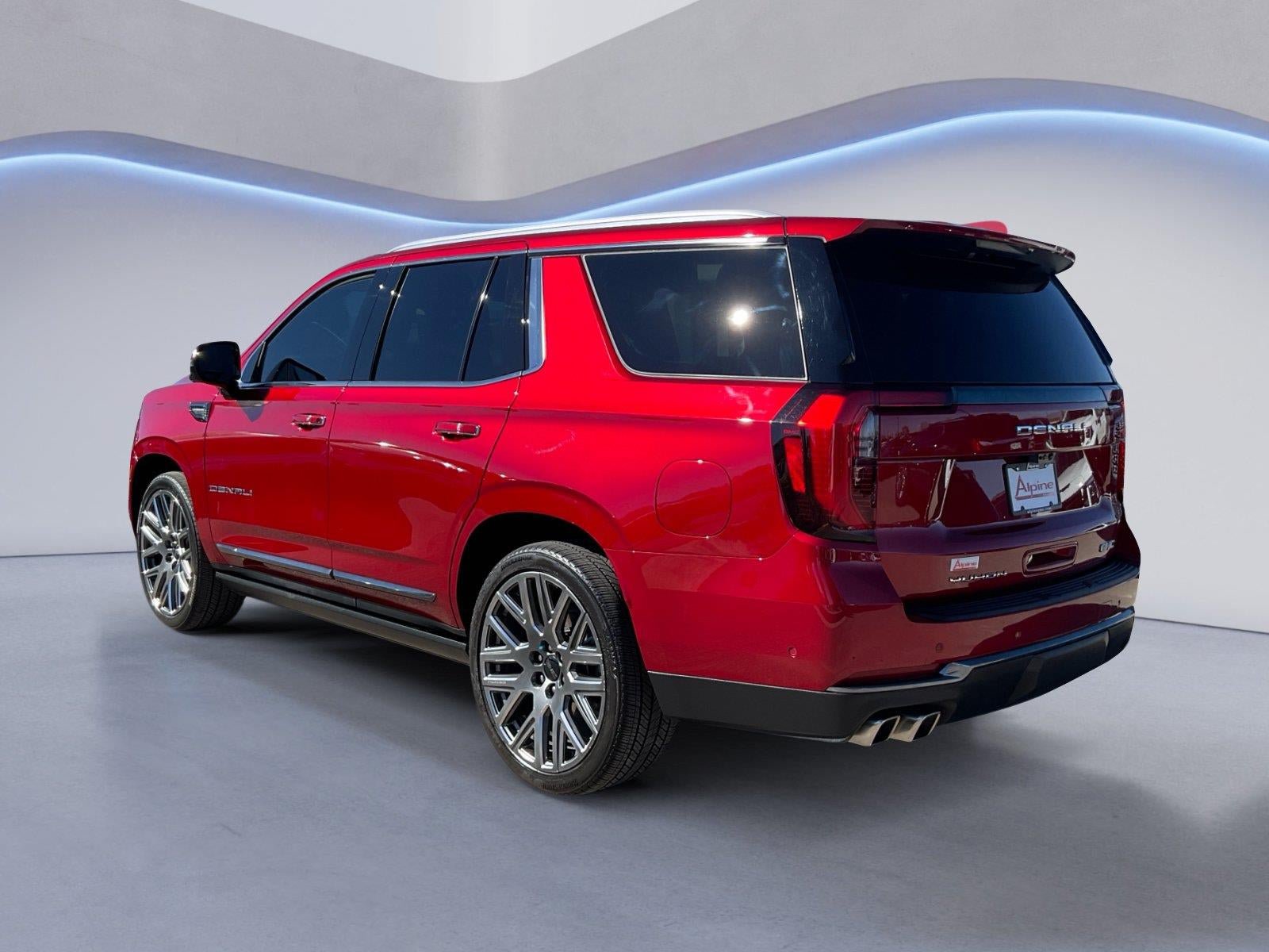 Certified 2025 GMC Yukon Denali Ultimate AWD/4WD image 3