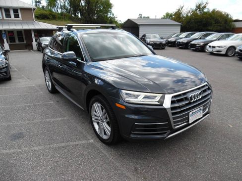 Used 2018 Audi Q5 2.0T Premium Plus w/ Premium Plus Package AWD/4WD image 8