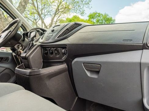 Used 2015 Ford Transit 250 130 Low Roof w/ Exterior Upgrade Package RWD image 40