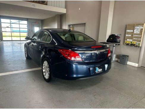 Used 2011 Buick Regal CXL image 5