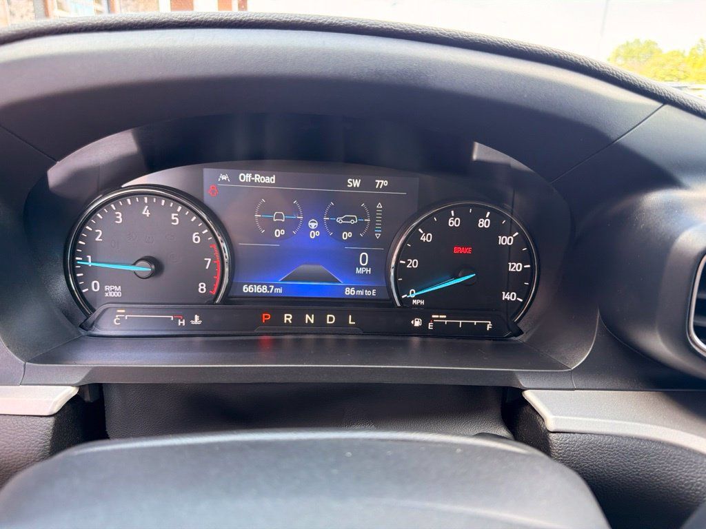 Used 2022 Ford Explorer XLT w/ Equipment Group 202A AWD/4WD image 21