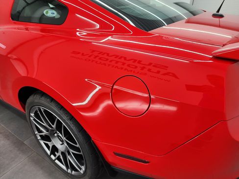 Used 2011 Ford Mustang Shelby GT500 w/ SVT Performance Pkg RWD image 32