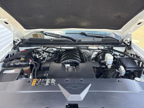 Used 2018 Chevrolet Silverado 1500 LT w/ All Star Edition AWD/4WD image 29