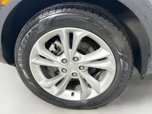 Used 2022 Buick Encore GX Preferred w/ Cold Weather Comfort Package AWD/4WD image 33