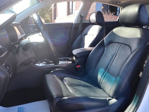 Used 2018 Kia Optima EX w/ Premium Package image 26