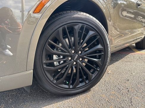 Used 2025 Lincoln Corsair Grand Touring w/ Jet Appearance Package image 2