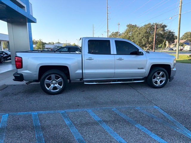 Used 2018 Chevrolet Silverado 1500 LT w/ Texas Edition RWD image 4