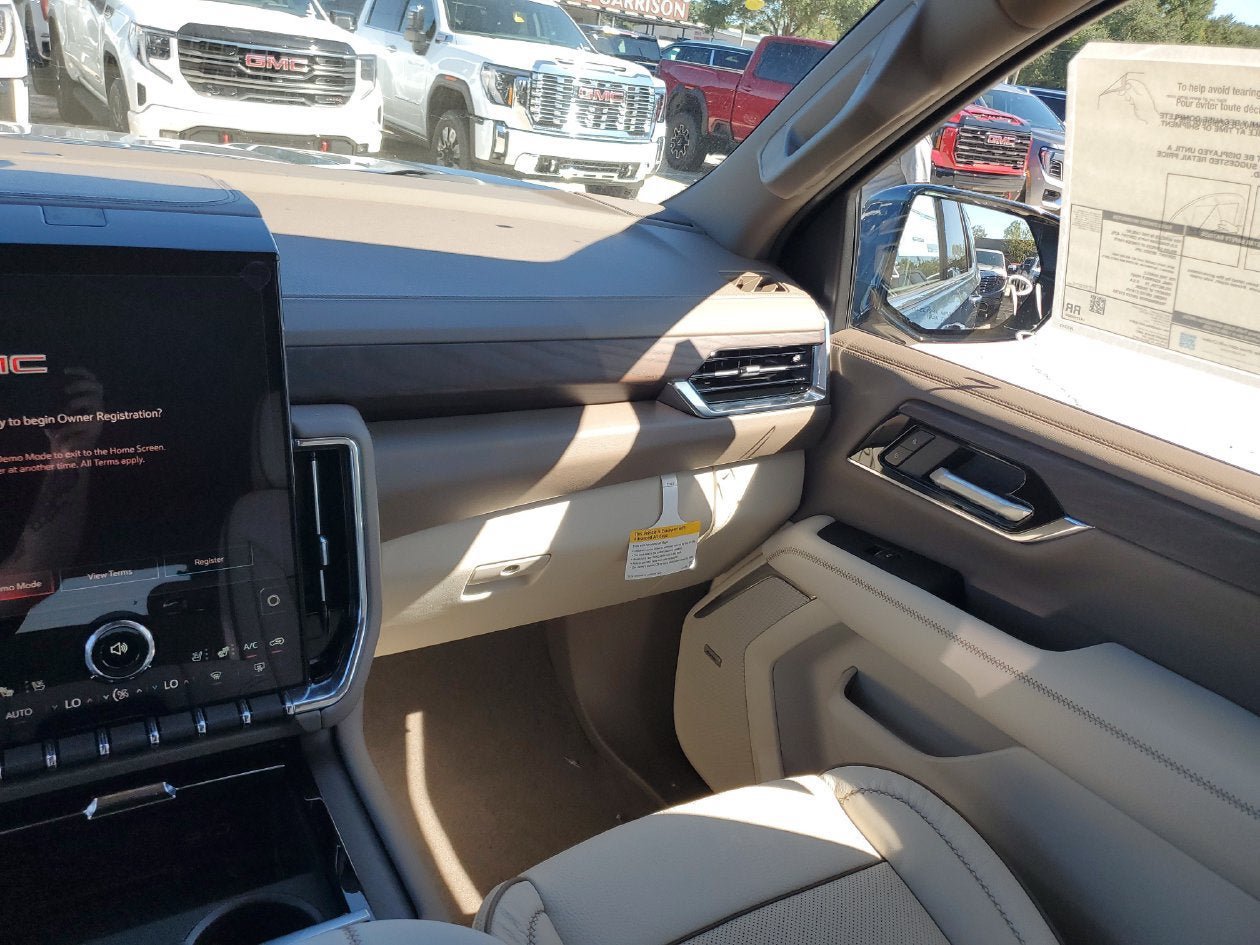 New 2027 GMC Yukon Denali w/ Denali Reserve Package AWD/4WD image 15