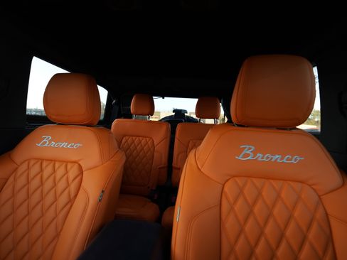 Used 2022 Ford Bronco Wildtrak image 49