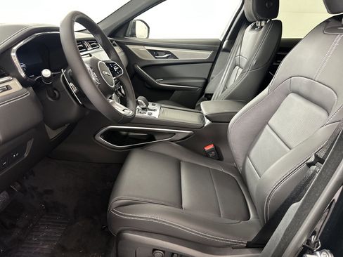 Used 2026 Jaguar F-PACE R-Dynamic S image 4